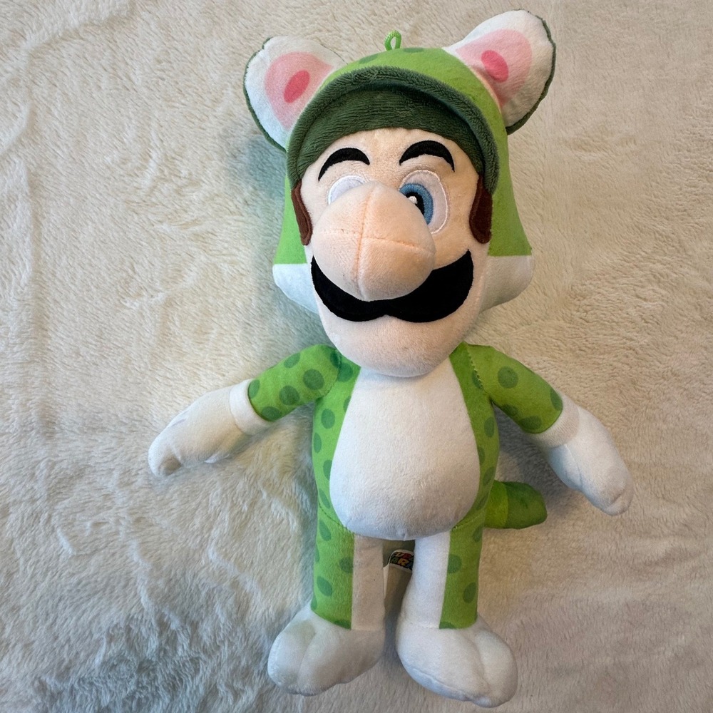 Nintendo Super Mario Cat Luigi Plush 14 inch Green Spotted Suit 2020 Good Stuff